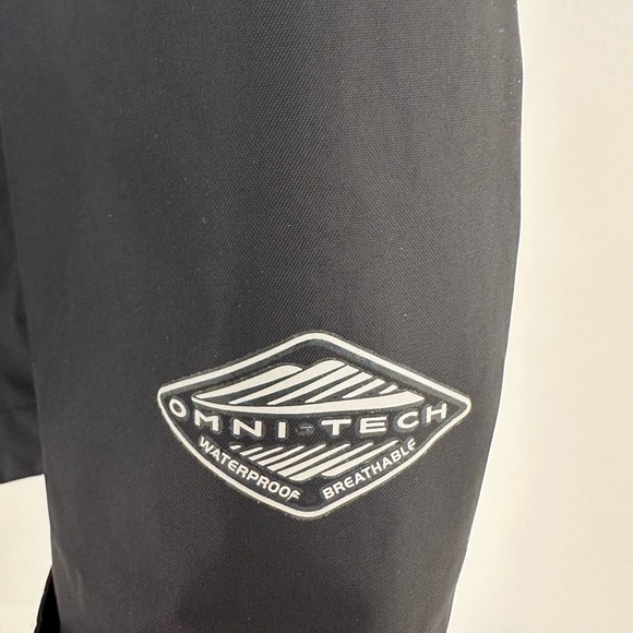 Columbia Black Hooded Rain Jacket - Picture 2 of 3